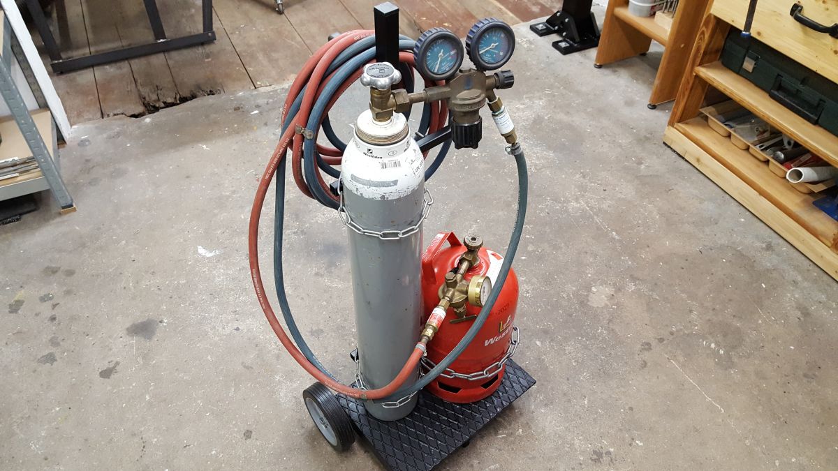 Gasflaschenwagen Brenner Propan Sauerstoff autogen-schweissbrenner-gasflaschen-wagen-gasflaschenwagen-brenner-propan-sauerstoff-5110531d.jpeg