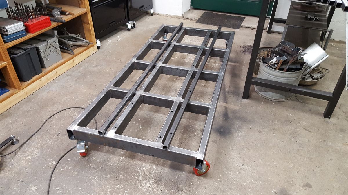 mobiles-materiallager-fuer-holz-metall-werkstatt-zarge-und-traversen-f07f38f0.jpeg