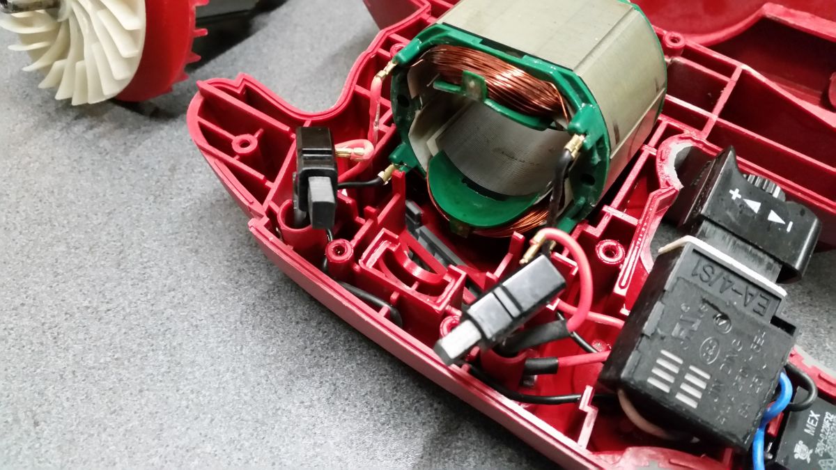 Reinigung Elektronik und Einzelteile reparatur-schwingschleifer-reinigung-elektronik-und-einzelteile-f2112c6f.jpeg