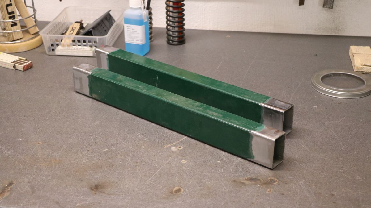 schweisstisch-aus-stahltor-bauen-querstreben-geschliffen-aaadca6c.jpeg