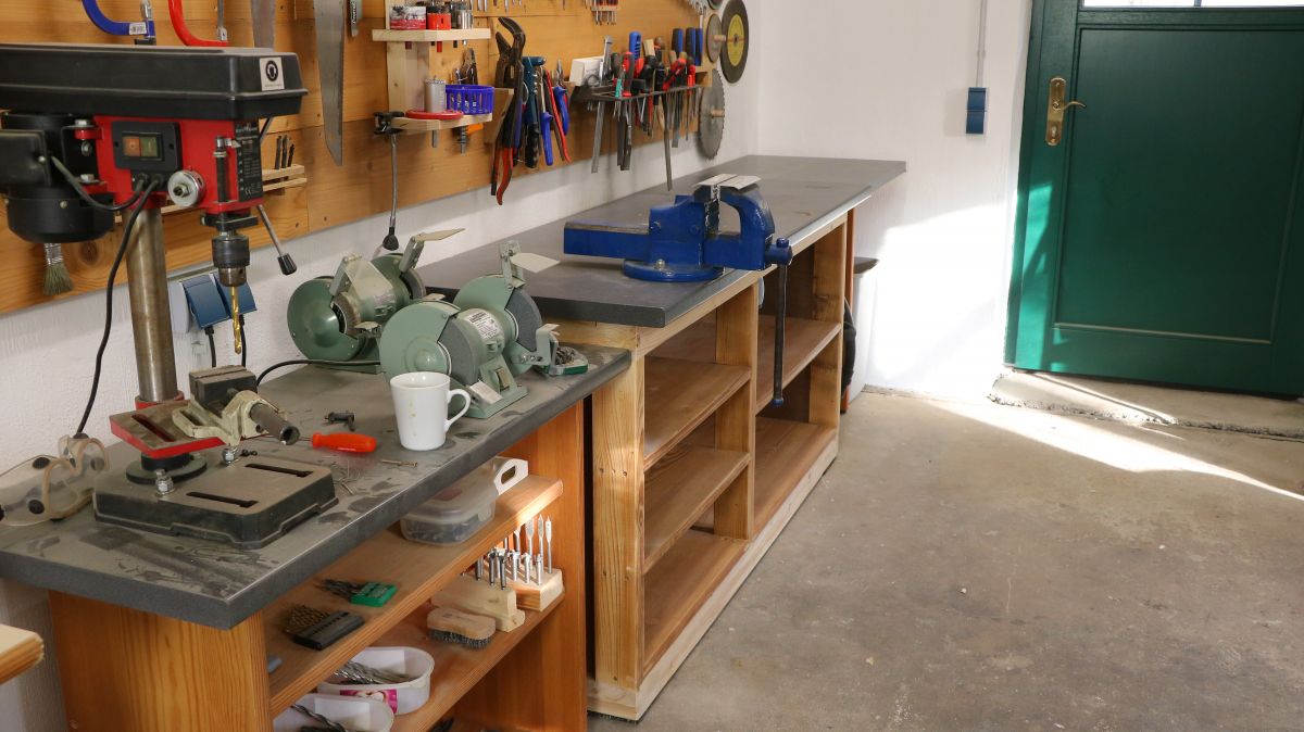 werkbank-umbau-arbeitsplatte-und-schraubstock-39dd6747.jpeg