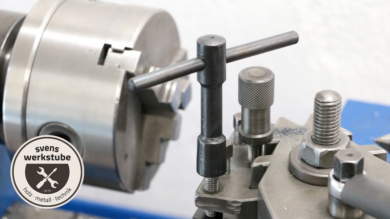 Bild 89-vierkantschluessel-fuer-drehmaschine-aufweiten-und-schwarzbrennen.jpeg